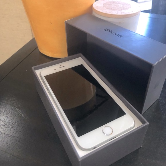 iPhone 8 Perfect Cosmetic Condition But Doesn’t Charge